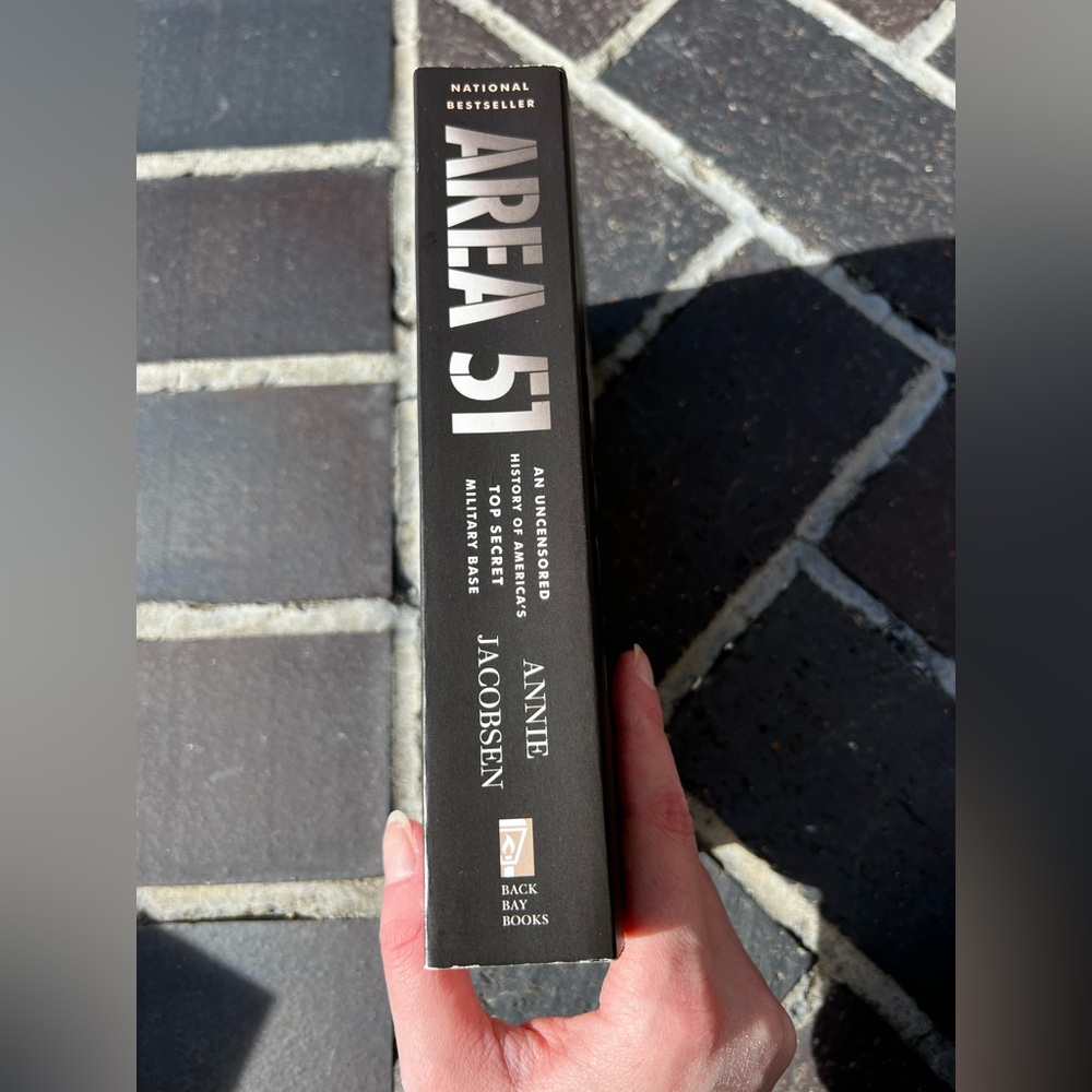 3/$15 Book Area 51: An Uncensored History of America's Top Secret Military Base - Picture 3 of 6